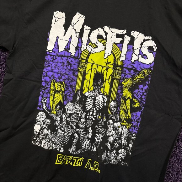 Misfits Earth A.D. T-shirt size extra large - Picture 4 of 4